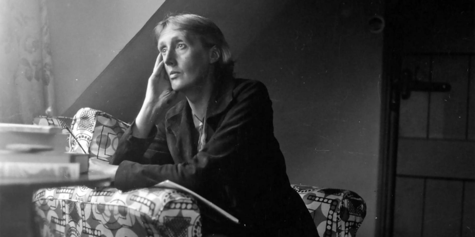 5 Interesting Facts About English Modernist Writer Virginia Woolf