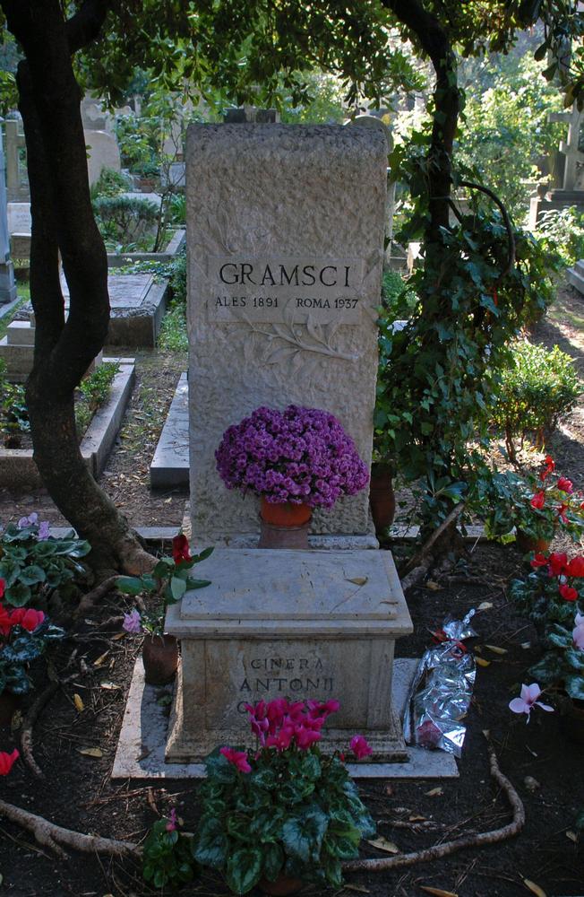 The Gramsci tomb